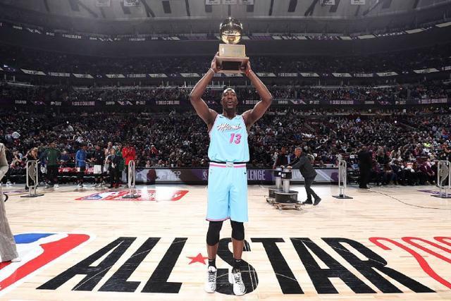 布莱克尼40+11同曦力克四川 北控送宁波11连败