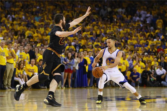 齐麟29分崔晓龙22分 新疆5连胜送江苏7连败